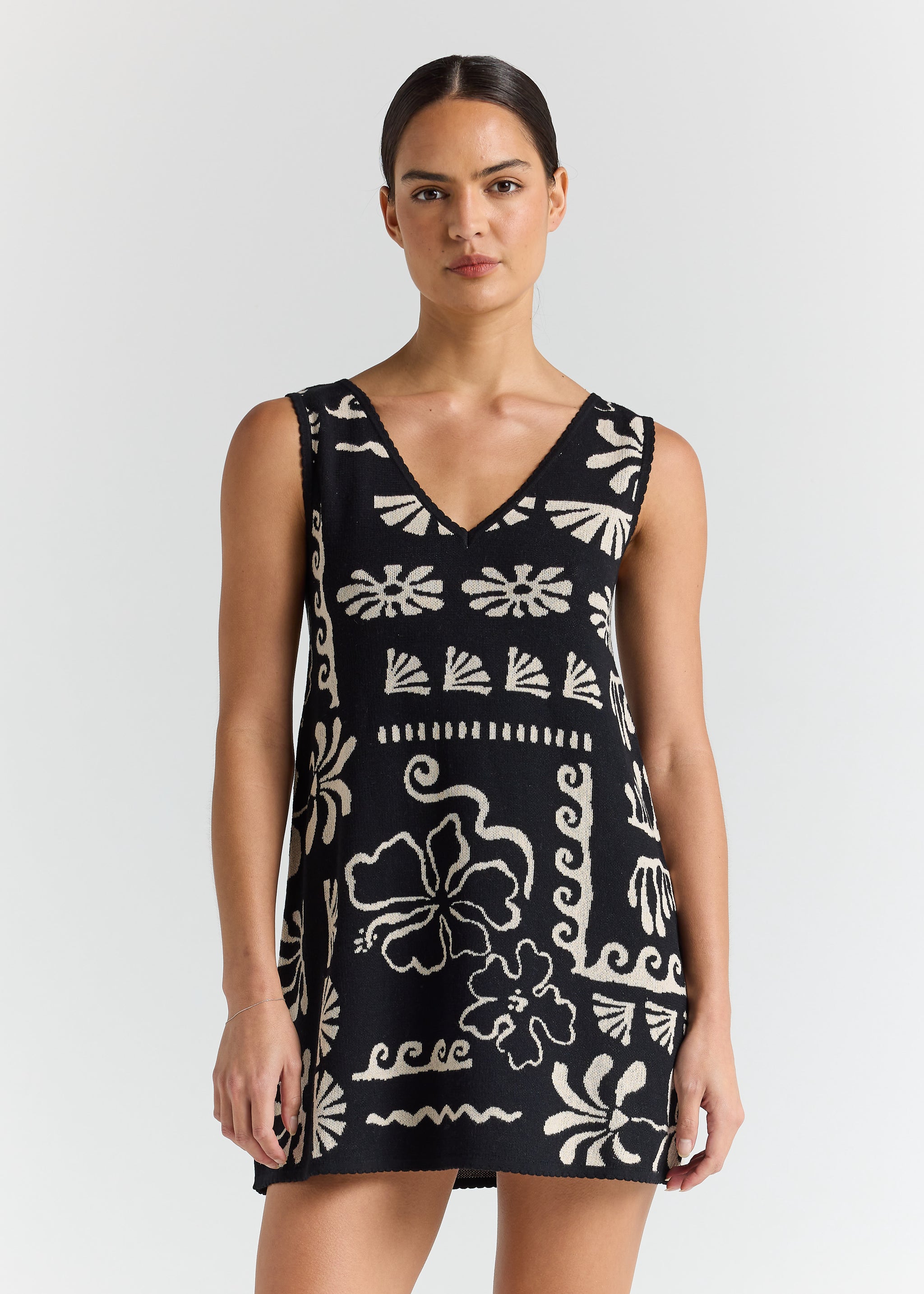 jamaican knit dress Poolside Paradiso | PDR-32506-BLK | JAMAICA V KNIT DRESS | BLACK | XS/6